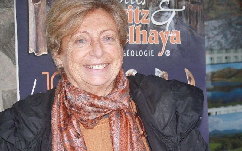 Entrevistas sobre filosofía del arte rupestre con la Dra. Joëlle Darricau, propietaria de las cuevas de Isturitz y de Oxocelhaya en el Departamento de los Pirineos Atlánticos, en el suroeste de Francia.